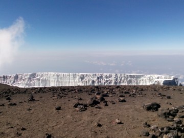 A hegy teteje, a piramis alja – Hét nap a Kilimandzsárón