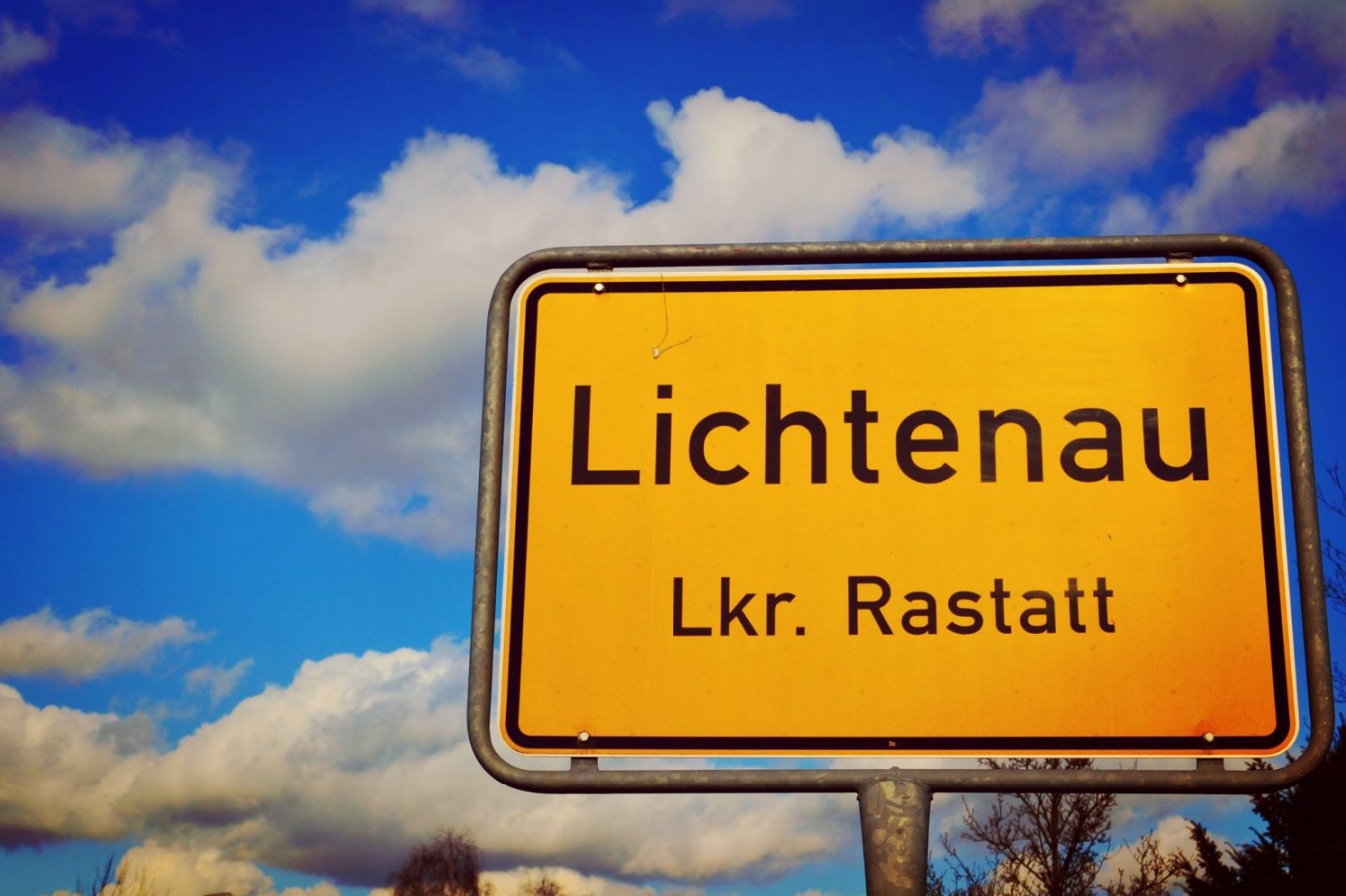 Londontól Ciprusig kocsival - - 5. rész: Majdnem francia, avagy Herzlich Willkommen in Lichtenau!