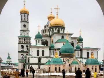 Kiszakadni Moszkvából - kolostori kitérők
