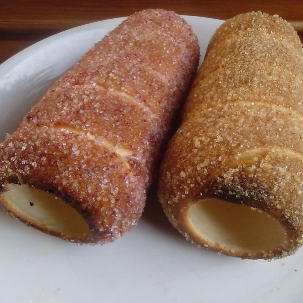 Málnás és bodzás kürtőskalács a máriaremetei termelői piacról